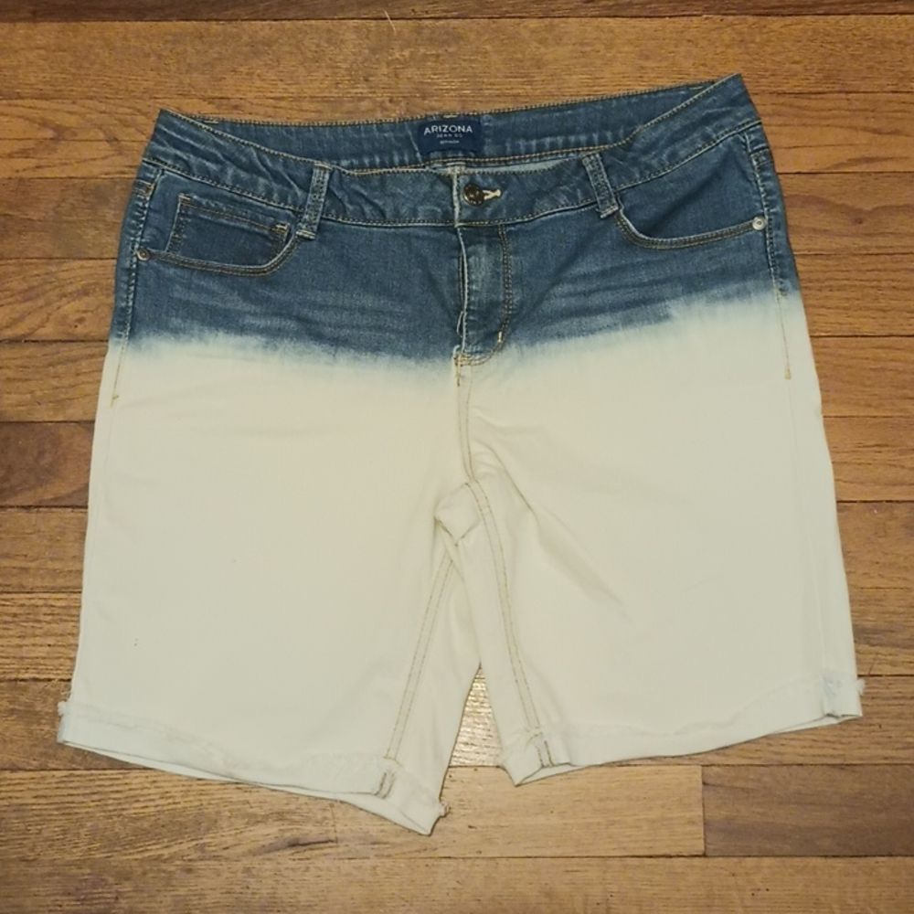 Two tone blue jean shorts 🩳 plus size